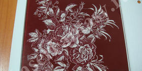 Лазерная гравировка на стекле лакобель. Цвета разнообразные