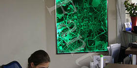 MedSwiss - медцентр. Гравировка в интерьере. Тонированное стекло: 1000х1200х8мм.