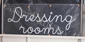 Гравировка на оргстекле: 910х390х8мм. Тексты. Логотипы. Фото.