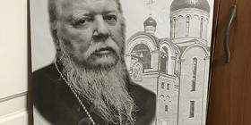 Мемориальная доска из керамогранита под мрамор 480х620х10мм Протоиерею Дмитрию Смирнову-первому настоятелю Храма вмц.Варвары и прп.Илии Муромца в пос.Власиха МО